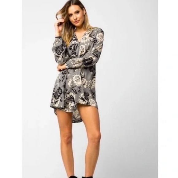 AMUSE Society Floral Tunic Dress size small - Picture 1 of 16